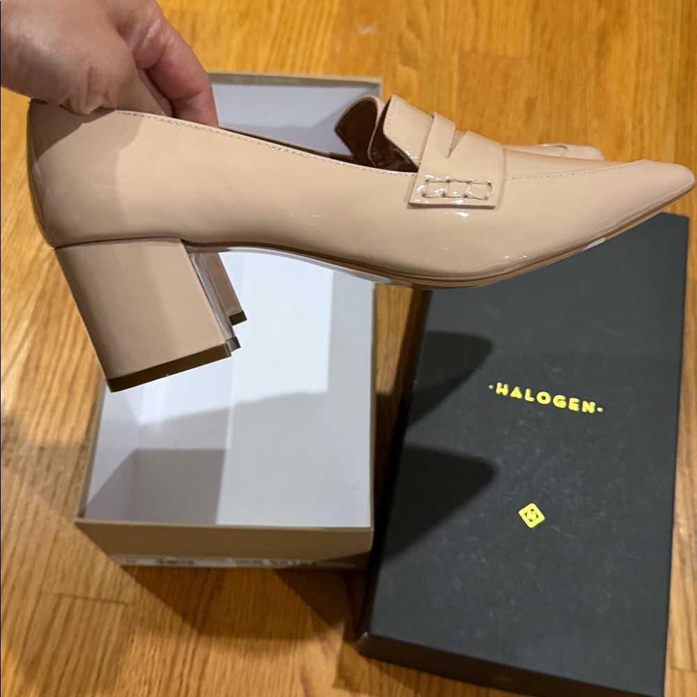 New in Box Halogen Haisabelle Lea Patent Leather Shoes